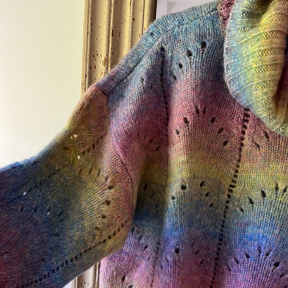 Multi Color Sweater - Picture 4 of 6
